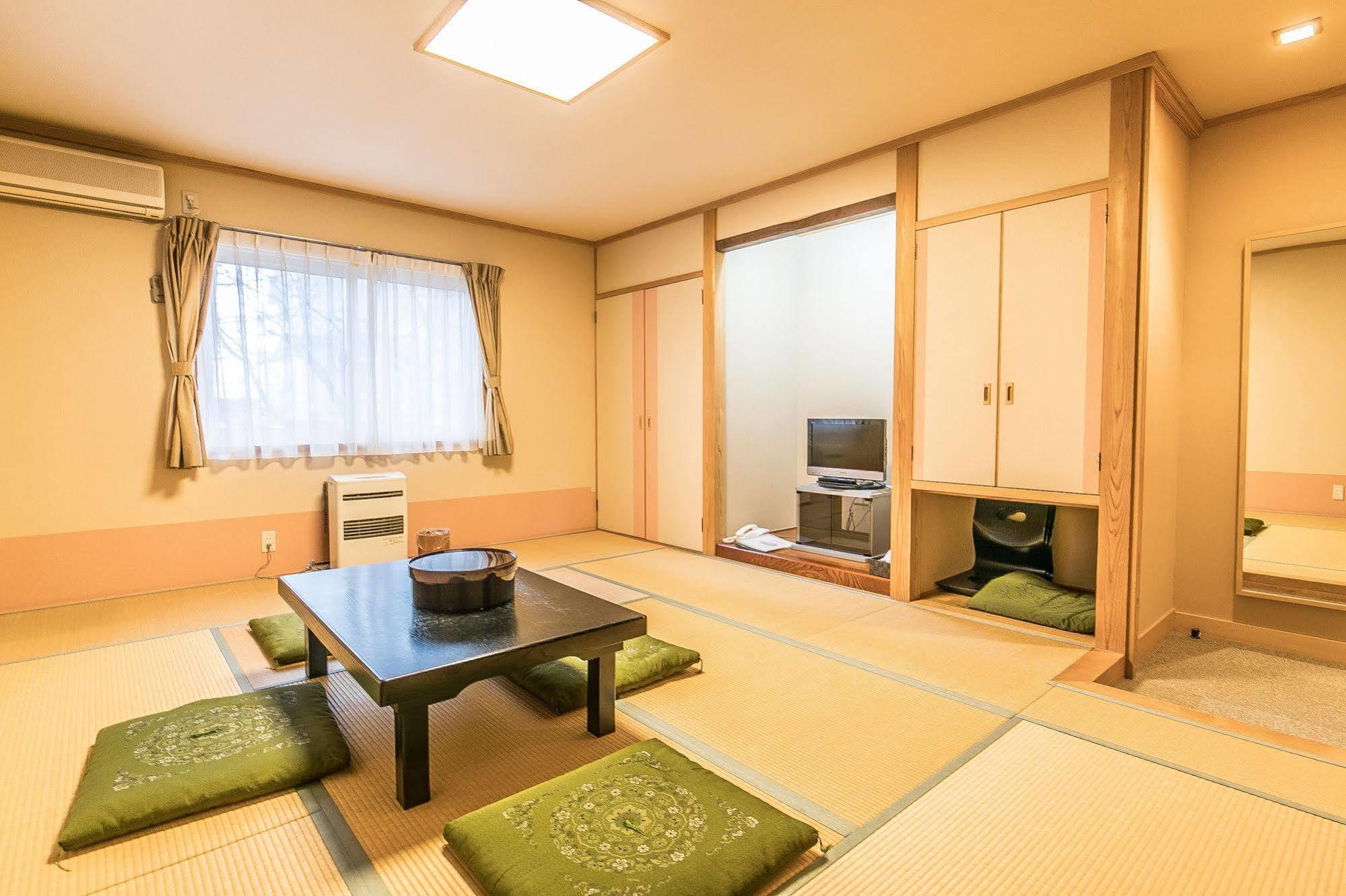 Petit Hotel Enchante Hakuba Eksteriør bilde