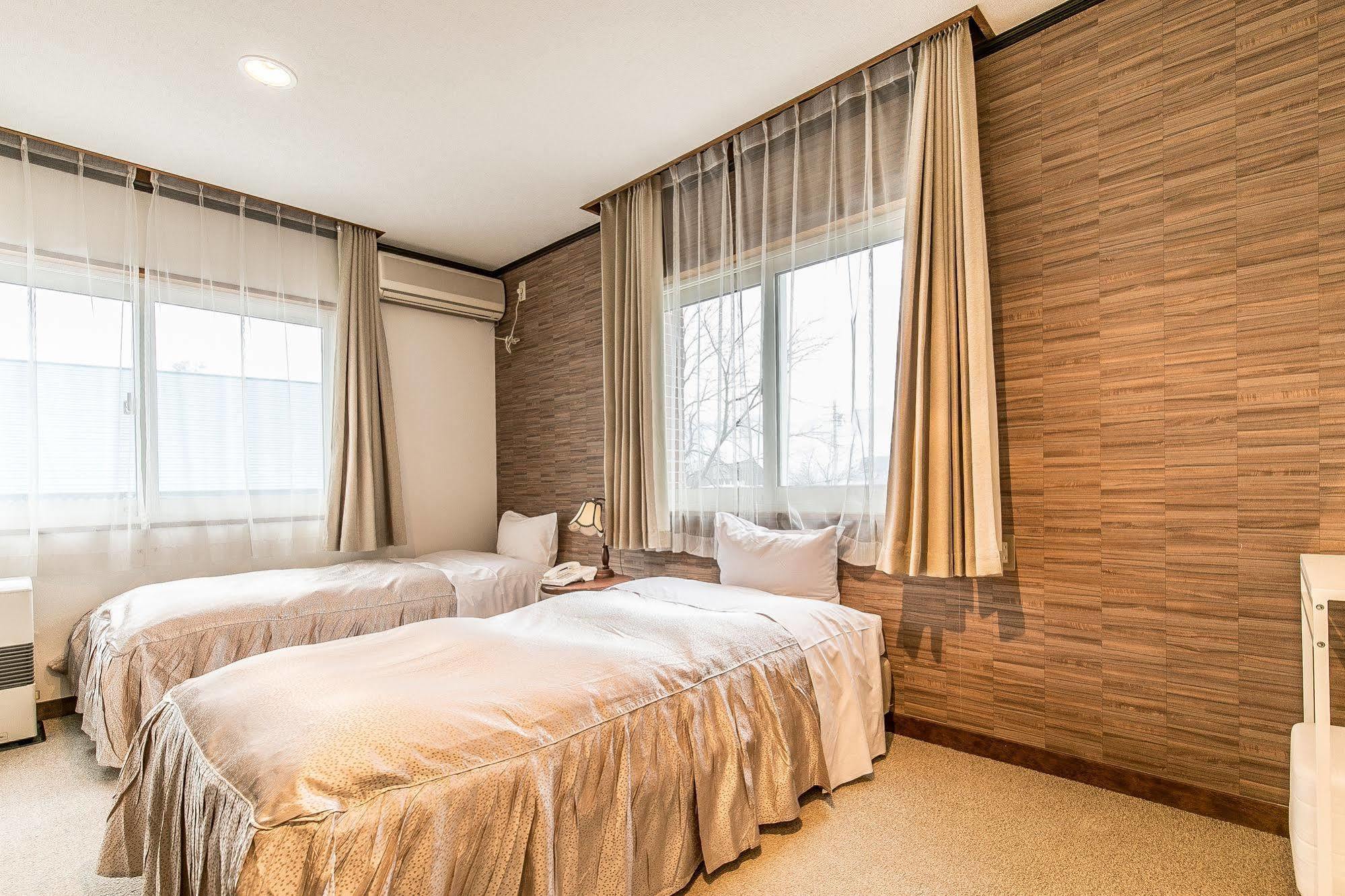 Petit Hotel Enchante Hakuba Eksteriør bilde