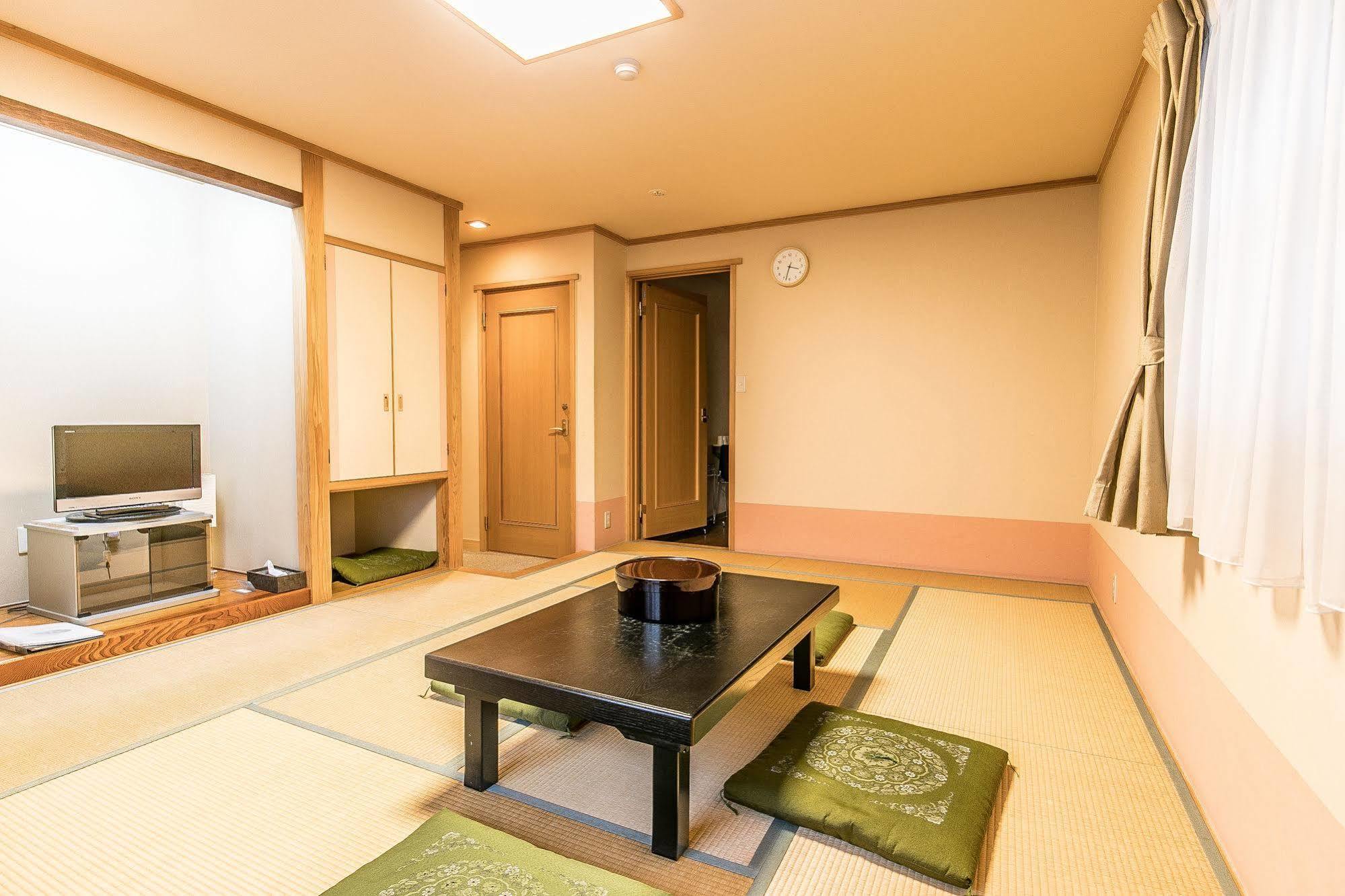 Petit Hotel Enchante Hakuba Eksteriør bilde